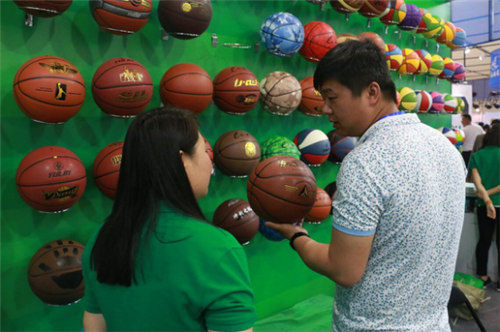 祝賀雨林參展4月教育“兩會”圓滿成功